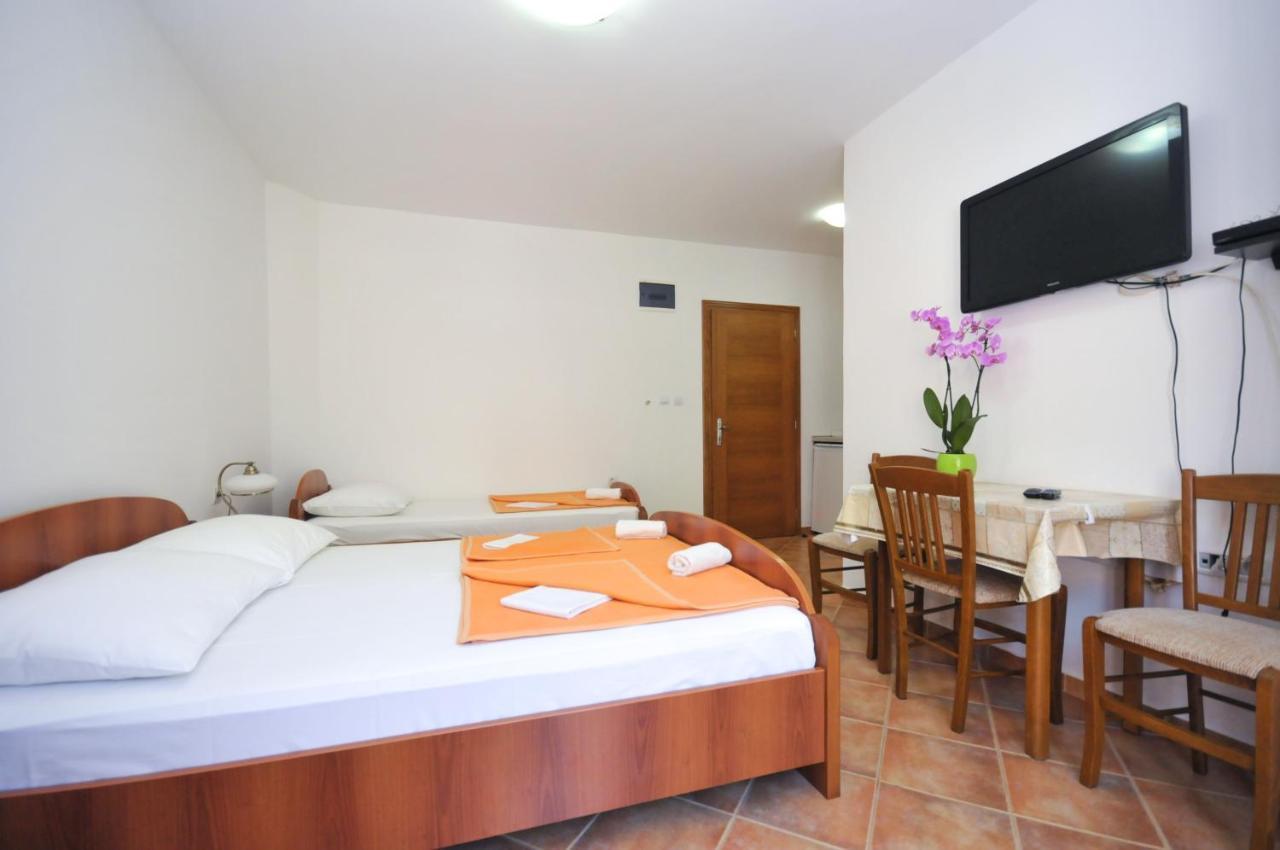 בודווה Tilia Apartments מראה חיצוני תמונה
